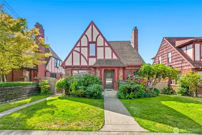 843 NE 81st Street, Seattle, WA 98115 - Photo 1