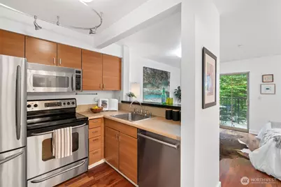 700 E Denny Way #203, Seattle, WA 98122 - Photo 5