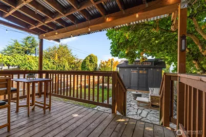 4430 29th Avenue W, Seattle, WA 98199 - Photo 27