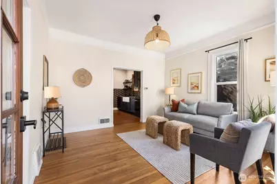 4430 29th Avenue W, Seattle, WA 98199 - Photo 5