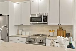 18504 Wallingford Ave N, Shoreline, WA 98133 - Photo 13