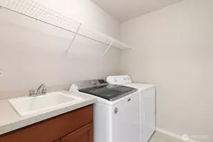 3900 NE 4th Cir, Renton, WA 98056 - Photo 23
