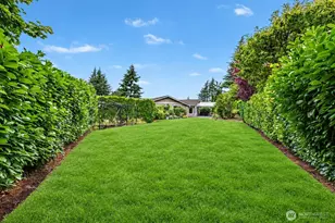 1216 88th Pl NE, Clyde Hill, WA 98004 - Photo 25