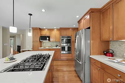 1216 88th Place NE, Clyde Hill, WA 98004 - Photo 9