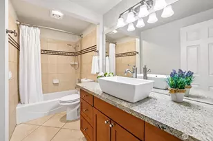 1250 Taylor Ave N, Seattle, WA 98109 - Photo 23