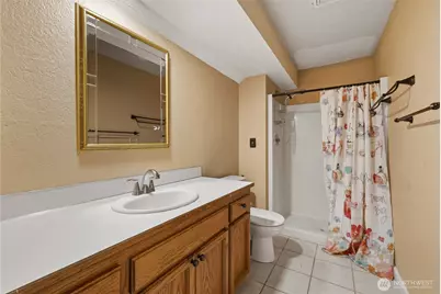5704 69th Avenue Ct W, University Place, WA 98467 - Photo 27