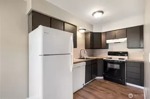 2938 E Walnut St, Port Angeles, WA 98362 - Photo 3