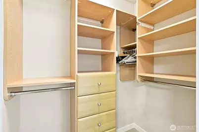 2607 Western Avenue #1002, Seattle, WA 98121 - Photo 17