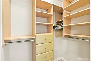 2607 Western Ave, Seattle, WA 98121 - Photo 17