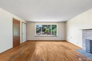 8400 32nd Ave SW, Seattle, WA 98126 - Photo 3