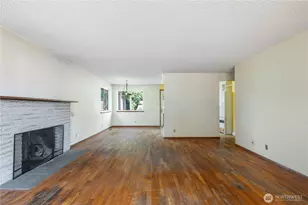 8400 32nd Ave SW, Seattle, WA 98126 - Photo 5