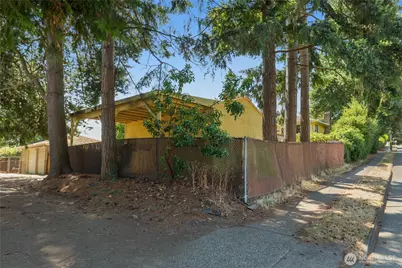 8400 32nd Avenue SW, Seattle, WA 98126 - Photo 39