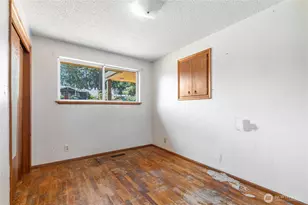 8400 32nd Ave SW, Seattle, WA 98126 - Photo 13