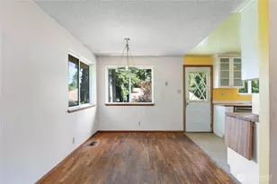 8400 32nd Ave SW, Seattle, WA 98126 - Photo 7