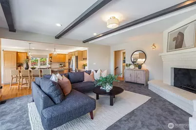 4550 49th Avenue NE, Seattle, WA 98105 - Photo 9