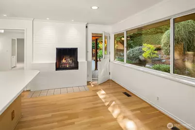 1425 Broadmoor Drive E, Seattle, WA 98112 - Photo 9