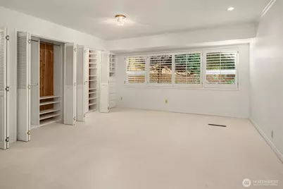 1425 Broadmoor Drive E, Seattle, WA 98112 - Photo 13