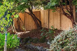 1425 Broadmoor Dr E, Seattle, WA 98112 - Photo 25