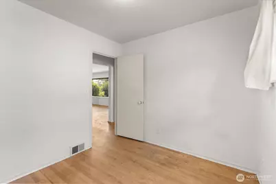 12286 Shorewood Drive SW, Seattle, WA 98146 - Photo 17