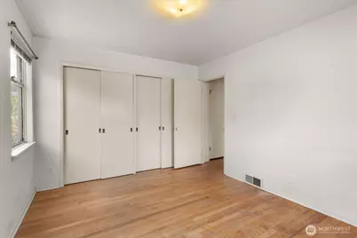 12286 Shorewood Drive SW, Seattle, WA 98146 - Photo 13