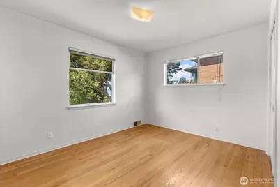 12286 Shorewood Drive SW, Seattle, WA 98146 - Photo 11