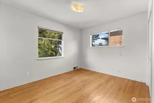 12286 Shorewood Dr SW, Seattle, WA 98146 - Photo 11