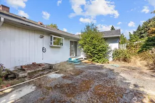 12286 Shorewood Dr SW, Seattle, WA 98146 - Photo 31