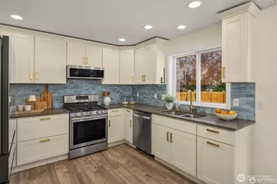 14210 50th Avenue SE, Everett, WA 98208 - Photo 9