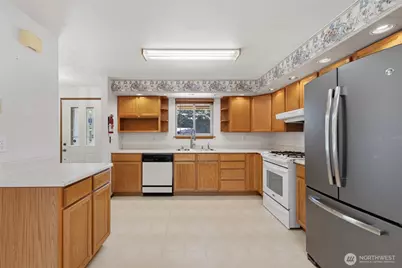 2904 11th Street SE, Puyallup, WA 98374 - Photo 9