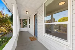 5563 Kenwood Pl N, Seattle, WA 98103 - Photo 3