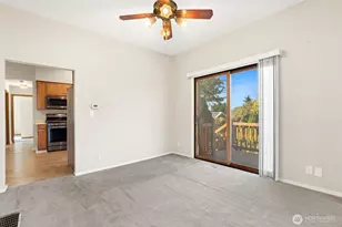 5563 Kenwood Pl N, Seattle, WA 98103 - Photo 7