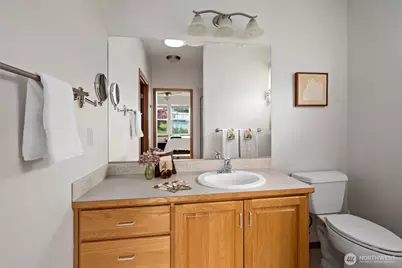 1300 SW Windsor Street, Oak Harbor, WA 98277 - Photo 25