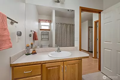 1300 SW Windsor Street, Oak Harbor, WA 98277 - Photo 19