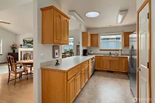 1300 SW Windsor St, Oak Harbor, WA 98277 - Photo 15