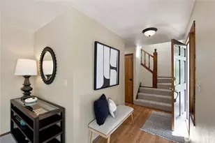 23424 NE 27th St, Sammamish, WA 98074 - Photo 3