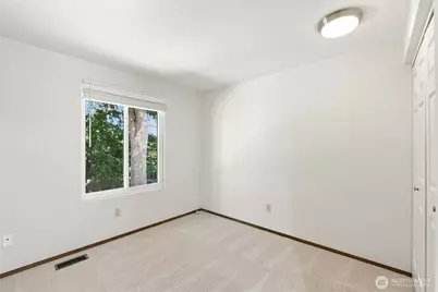 23424 NE 27th Street, Sammamish, WA 98074 - Photo 19