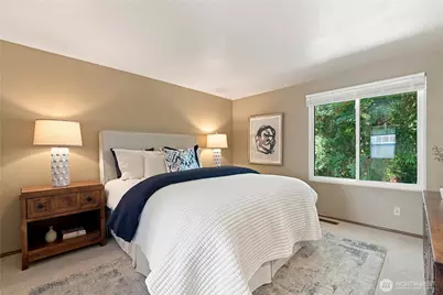 23424 NE 27th Street, Sammamish, WA 98074 - Photo 13