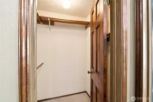 23424 NE 27th St, Sammamish, WA 98074 - Photo 17
