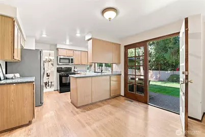 23424 NE 27th Street, Sammamish, WA 98074 - Photo 9