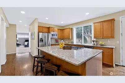 132 247th Avenue SE, Sammamish, WA 98074 - Photo 9