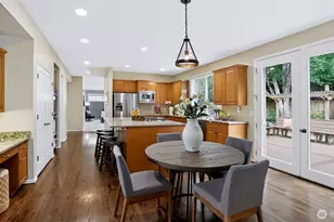 132 247th Ave SE, Sammamish, WA 98074 - Photo 17
