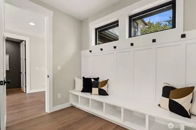8040 Forest Drive NE, Seattle, WA 98115 - Photo 19
