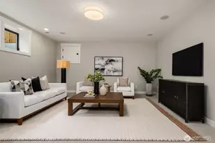 8040 Forest Dr NE, Seattle, WA 98115 - Photo 33
