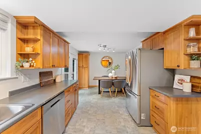 9210 166th Place NE, Redmond, WA 98052 - Photo 11
