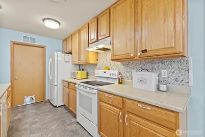 4636 Hidden Lake Loop, Mount Vernon, WA 98273 - Photo 13