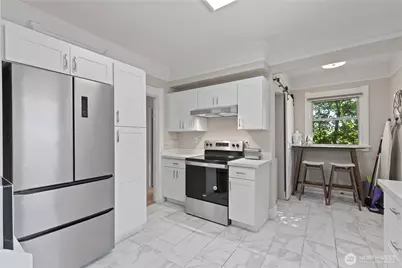 4812 Aurora Avenue N, Seattle, WA 98103 - Photo 11