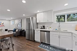 4812 Aurora Ave N, Seattle, WA 98103 - Photo 29