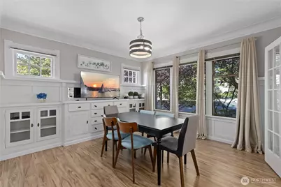 4812 Aurora Avenue N, Seattle, WA 98103 - Photo 9