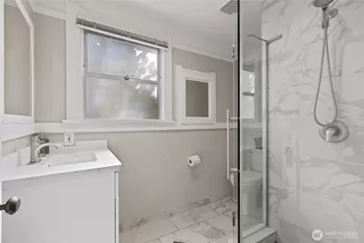 4812 Aurora Avenue N, Seattle, WA 98103 - Photo 19