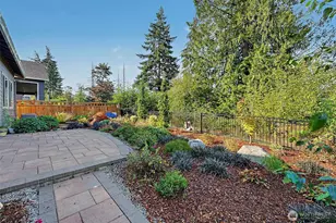 15402 174th Ave Ct E, Bonney Lake, WA 98391 - Photo 31
